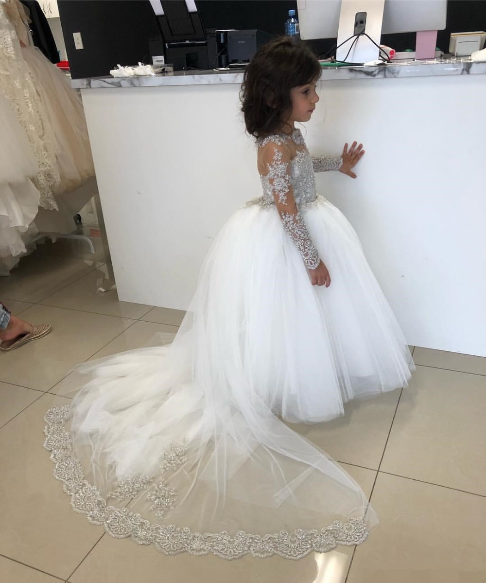 2020 Cute Ballroom Girl Pageant Dresses Jewel Neck Appliqued Beaded Long Sleeves Flower Girl Gowns Ruffle Sweep Train Birthday Gowns