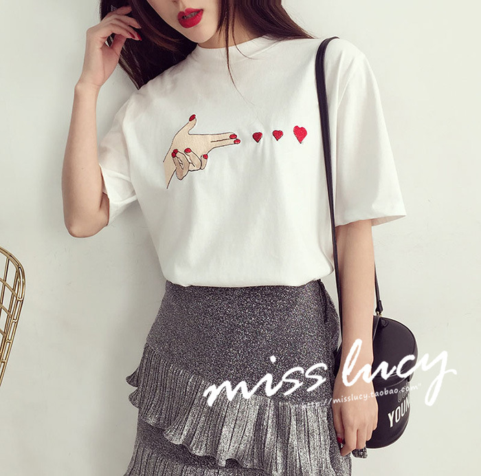 2020 Funny Finger Heart T Shirt lovely Summer Women Gesture Of Love Graphic Print Short Sleeve Tops T-shirt Nice Girl T-Shirt