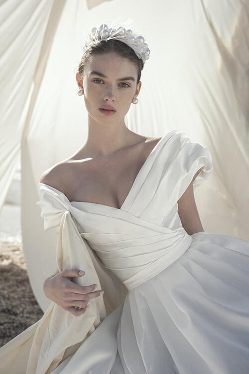 Arrival New Cheap Simple Elegant Mermaid Off Shoulder Pleats Floor Length Wedding Dress Bridal Gowns Vestidos De Noiva