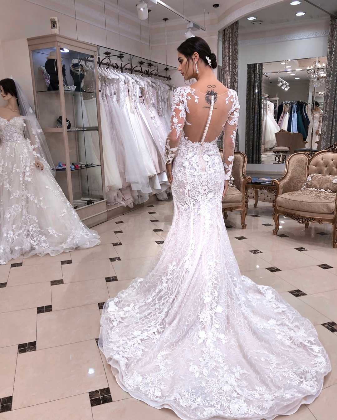 Attractive Mermaid Lace Wedding Dresses Long Sleeves Sheer Bateau Neck Bridal Gowns Plus Size Sweep Train Appliqued Vestidos De Nnovia 415