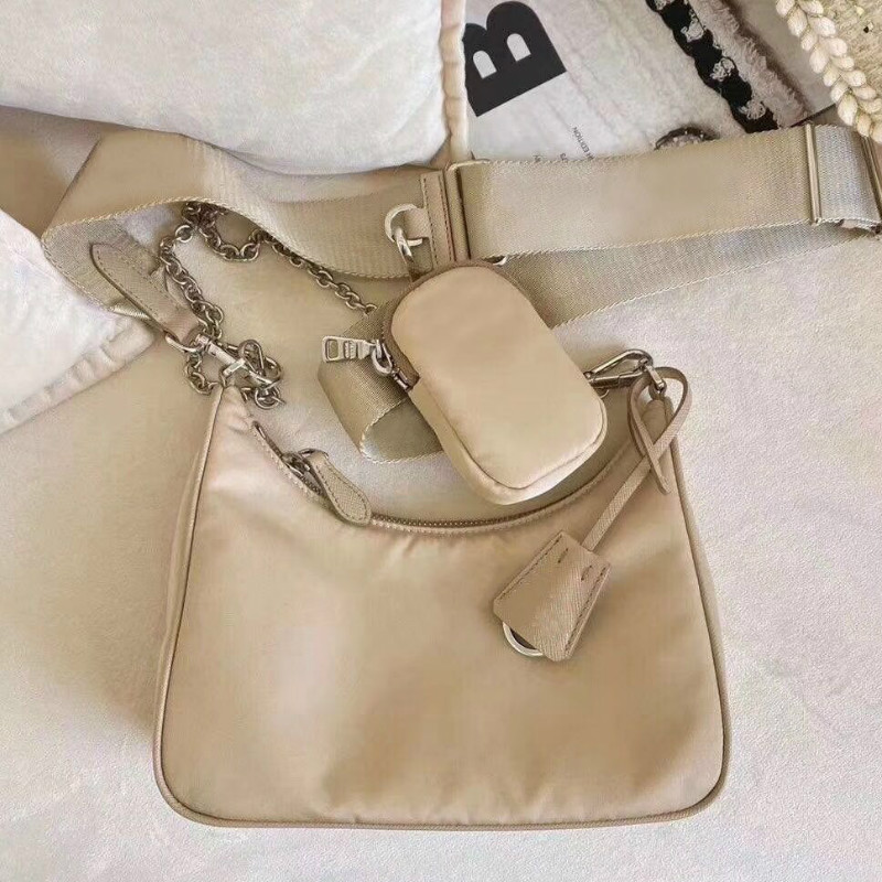 Designer hobo bag shoulder bag for women Chest pack lady Tote chains handbags presbyopic purse messenger bag designer handbags wholesale, Box 
Designer hobo bag shoulder bag for women Chest pack lady Tote chains handbags presbyopic purse messenger bag designer handbags wholesale, Box