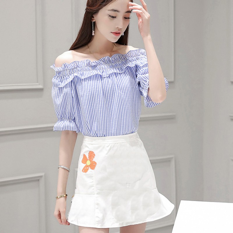 Blue Striped Shirt Blouse Slash Collar Women Elegant Elastic Strapless Blouses Summer Short Sleeve Top, As pic
Blue Striped Shirt Blouse Slash Collar Women Elegant Elastic Strapless Blouses Summer Short Sleeve Top, As pic