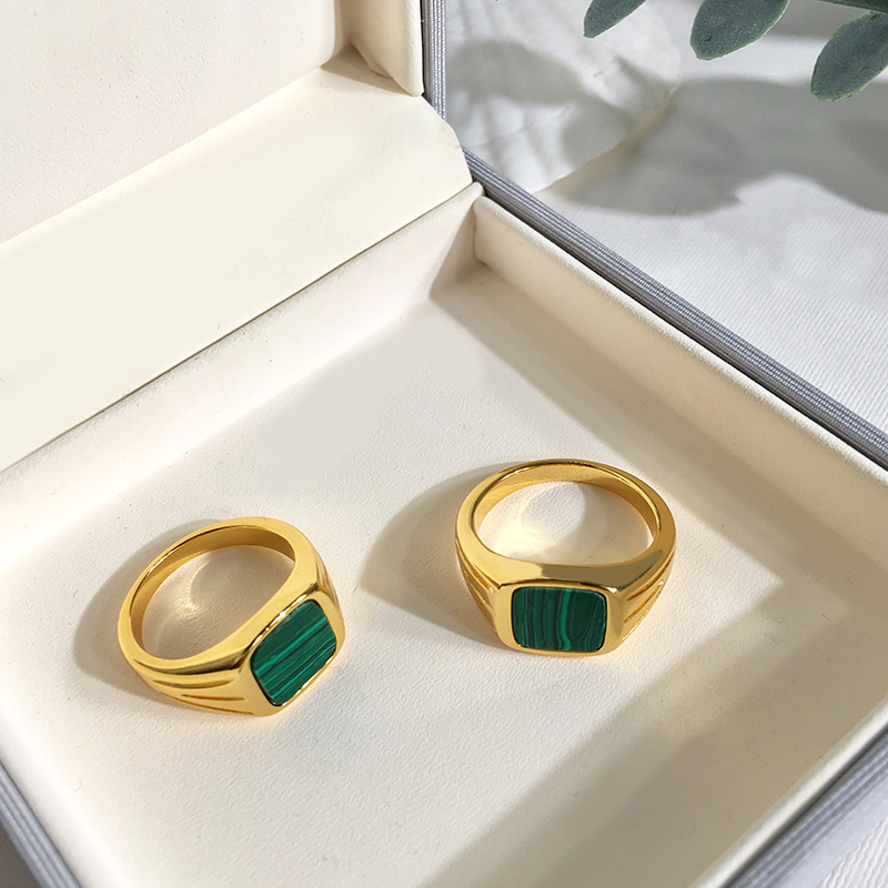 Gold Ring Gift Fashion New Green Malachite Ring Temperament Beautiful For Women Charm Love Ring Jewelry, Silver
Gold Ring Gift Fashion New Green Malachite Ring Temperament Beautiful For Women Charm Love Ring Jewelry, Silver
