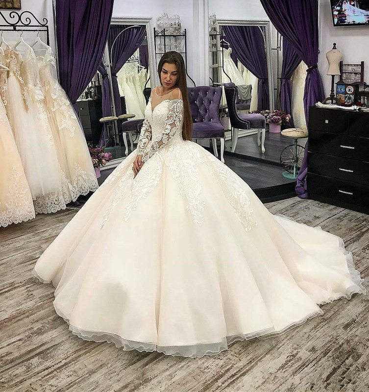 Gorgeous Princess Dresses Appliques Sheer Neck Long Sleeve Wedding Gowns Lace Up Appliqued Bridal Dress Vestido De Novia Q137 0510
