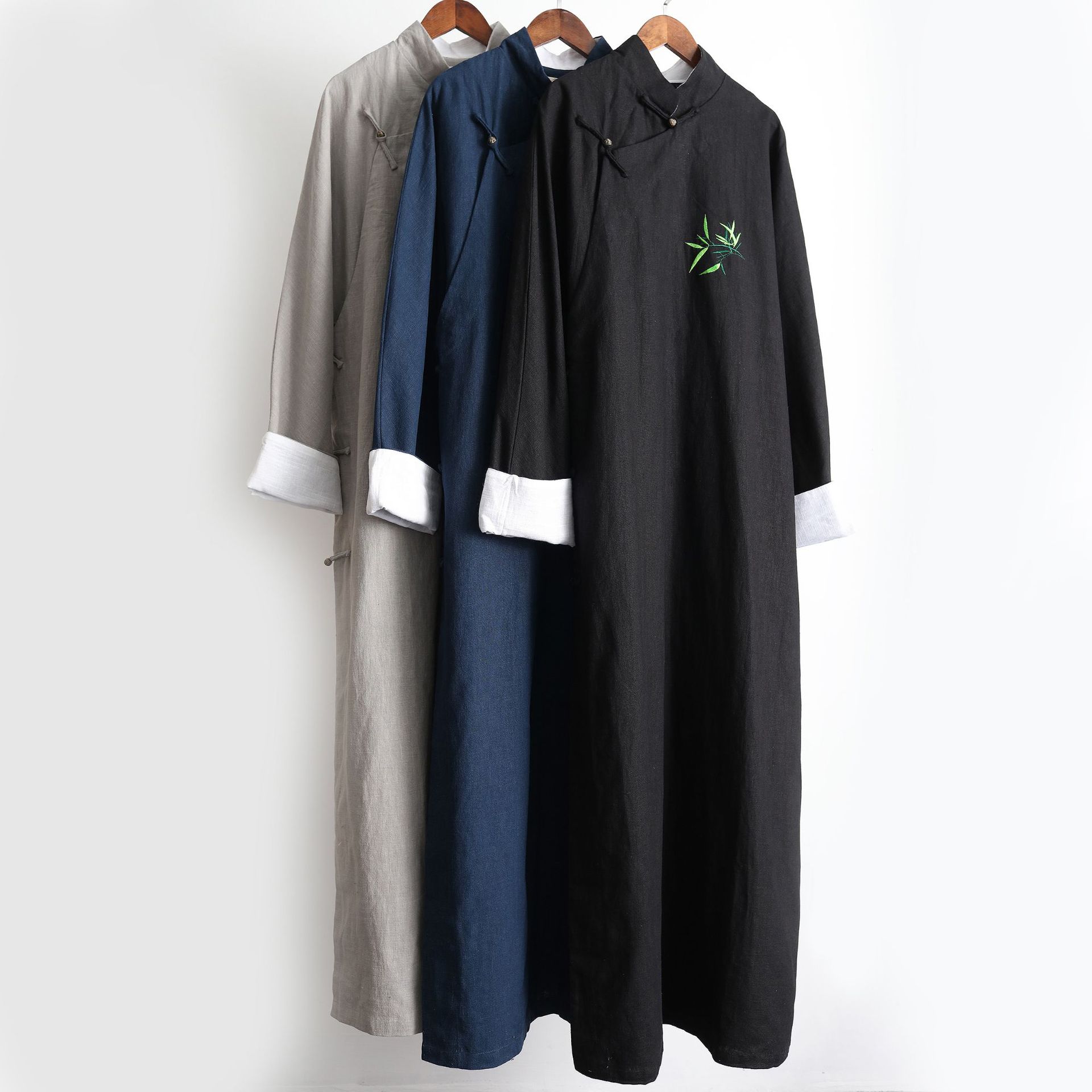 Spring Autumn New Embroidered Bamboo Long Gown Men Chinese Ethnic Style Long Hanfu Robe Ancient Ethnic Linen Cotton Clothing Man