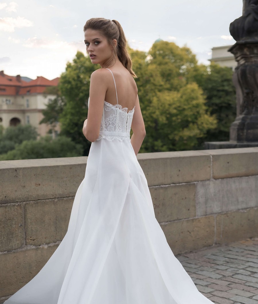 Line Cheap A Lace Beach Wedding Dresses Spaghetti Straps Neck Bohemian Bridal Gowns Tulle Sweep Train Robe De Marie