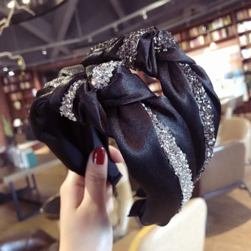 Fashion 2020 Spring Hair Accessories High-end Shining Rhinestone Hairband Wholesale For Women Girls Knot Headband
Fashion 2020 Spring Hair Accessories High-end Shining Rhinestone Hairband Wholesale For Women Girls Knot Headband