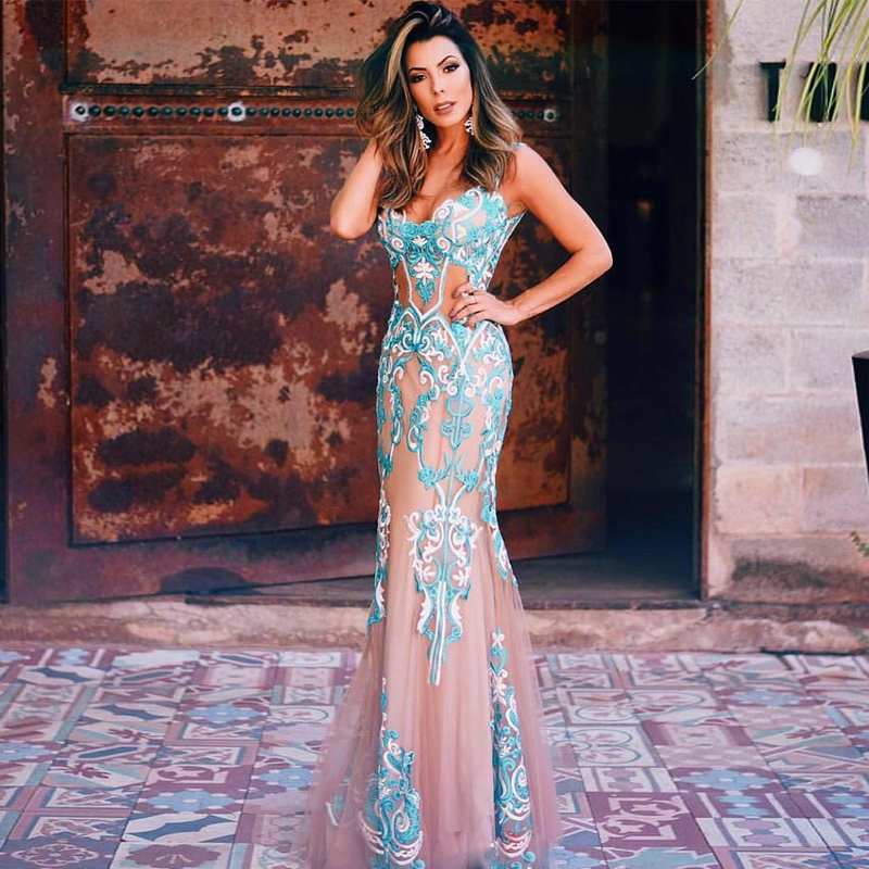 Lace Charming Mermaid Prom Dresses Scoop Neck Sleeveless Appliqued Evening Gowns Floor Length Tulle Plus Size Formal Dress