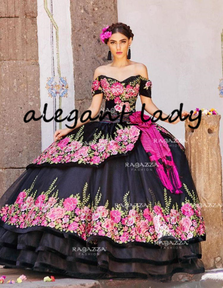 Black Ball Gown Quinceanera Dresses Off The Shoulder Neck Beaded Tiered Sweet 16 Dress lace-up Organza Flower Appliqued Masquerade Gowns