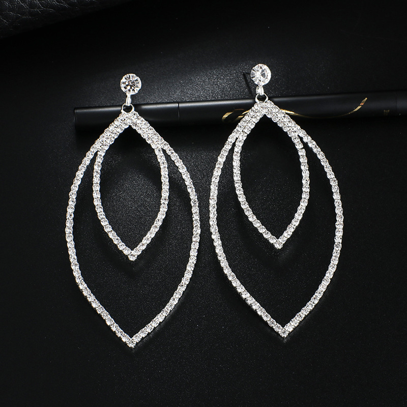 Personality Originality Exaggeration Geometry Ear Nail Rhinestone Exceed Tycoon Hollow Out Earrings Eardrop Woman
Personality Originality Exaggeration Geometry Ear Nail Rhinestone Exceed Tycoon Hollow Out Earrings Eardrop Woman
