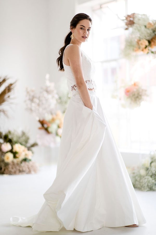Two Pieces Wedding Dresses With Pockets Lace Satin Sweep Train Bridal Gowns Plus Size Wedding Dress Country Garden Vestido De Novia