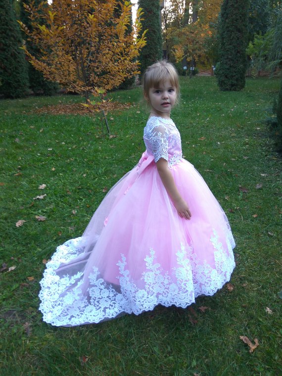 Cute Pink Flower Girl Dresses With White Appliques Jewel Neck Bow Train Short Sleeves Lace Up Girls Pageant Dress Custom Made
