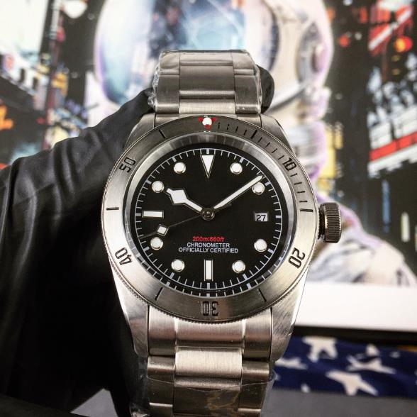 Swiss automatic mechanical watch men's watch sports leisure watch size 42mm stainless steel watchband folding buckle, Black
Swiss automatic mechanical watch men's watch sports leisure watch size 42mm stainless steel watchband folding buckle, Black