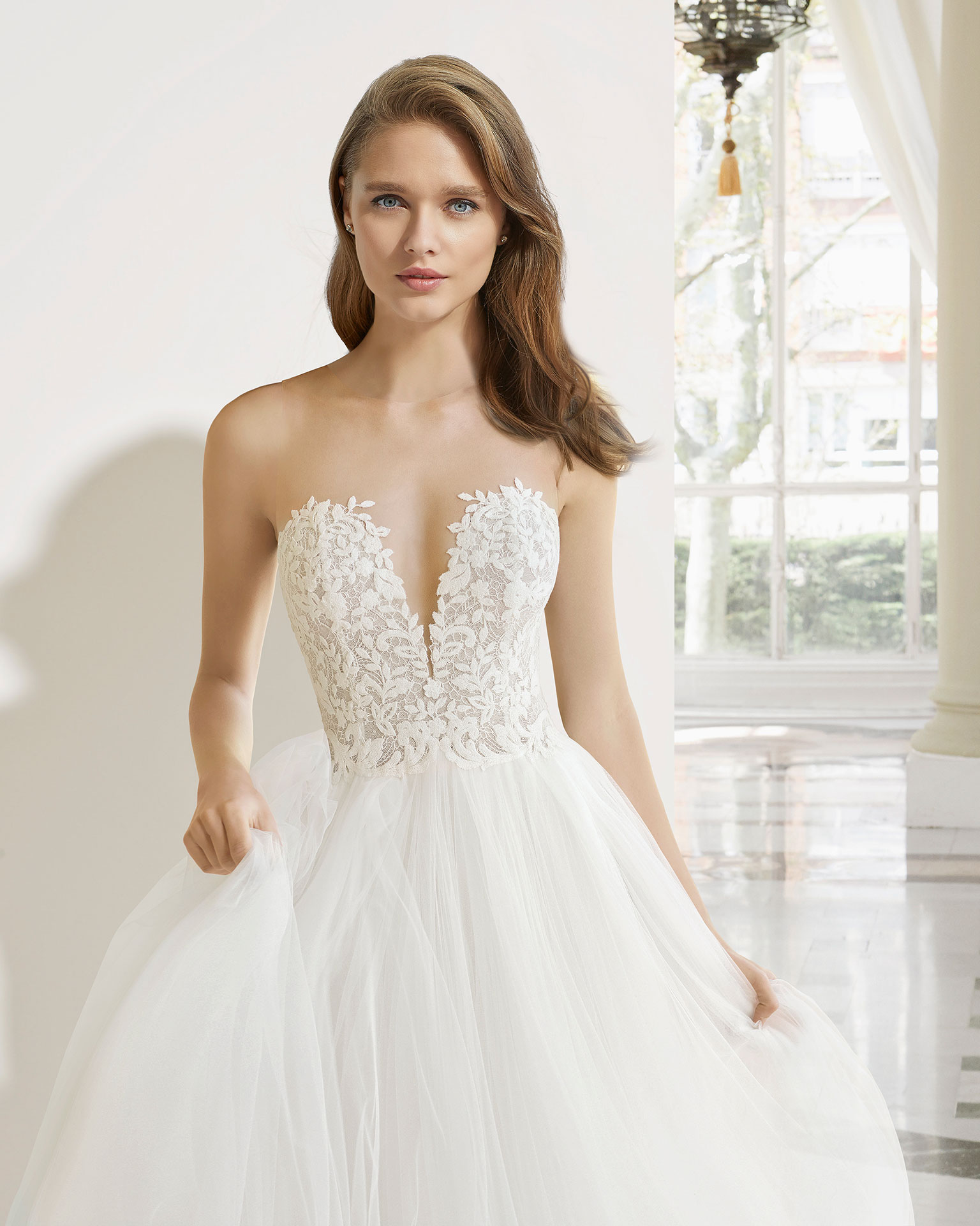 Western Country Wedding Dresses Lace Tulle Modest Sheer Neck Sleeveless Long Bohemian Bridal Gowns Plus Size Robe De Mariée