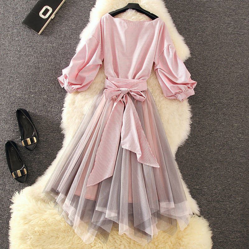Summer Women Sets Casual O-Neck Half Sleeve Shirt+Irregular Mesh Skirt Two Piece Sets 2020 Women' Knee Length Skirt A518, Red stripe
Summer Women Sets Casual O-Neck Half Sleeve Shirt+Irregular Mesh Skirt Two Piece Sets 2020 Women' Knee Length Skirt A518, Red stripe