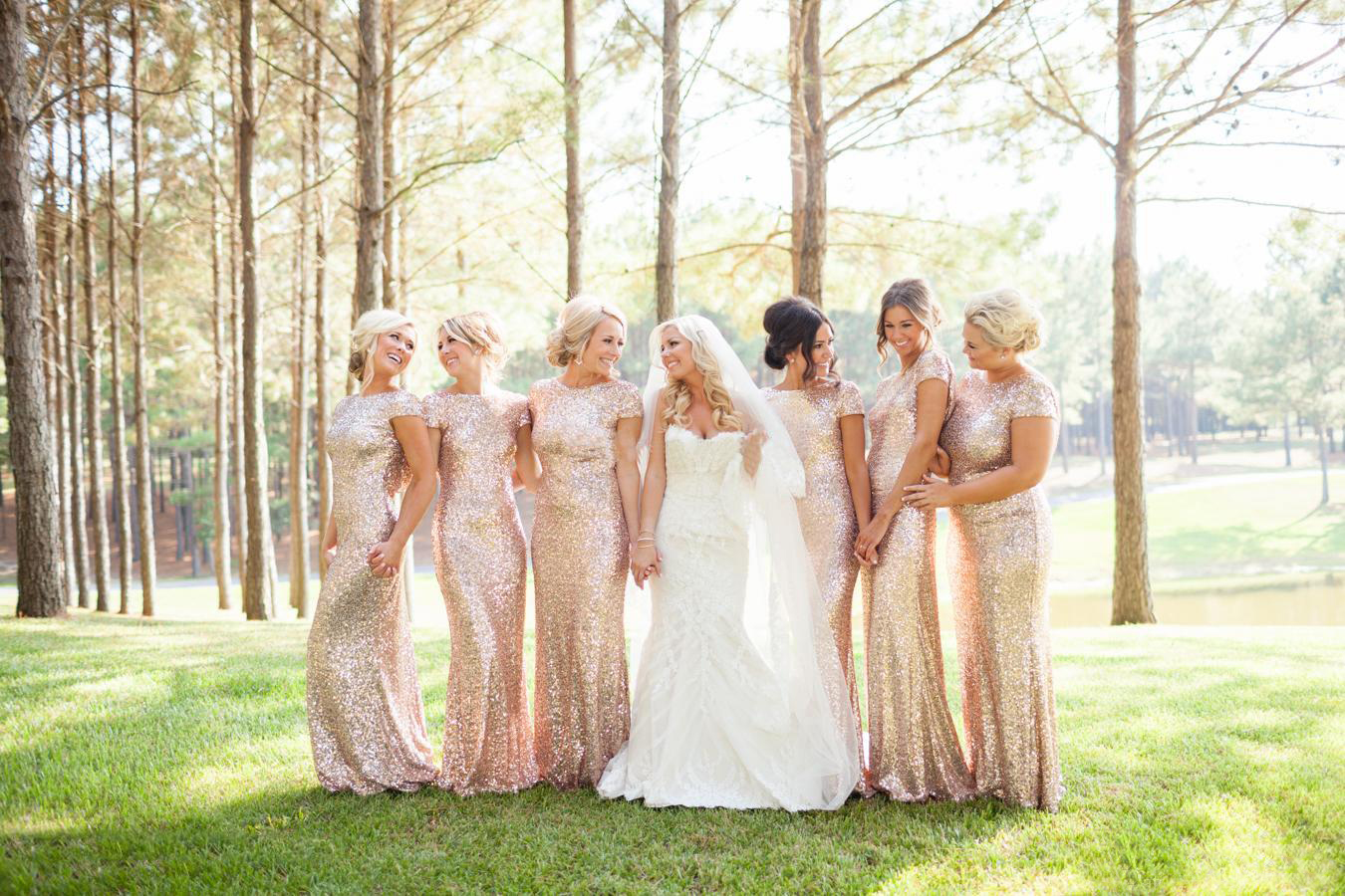 Sparkly Rose Cheap 2019 Mermaid Bridesmaid Dresses Short Sleeve Sequins Backless Long Beach Wedding Party Gowns Gold Champagne