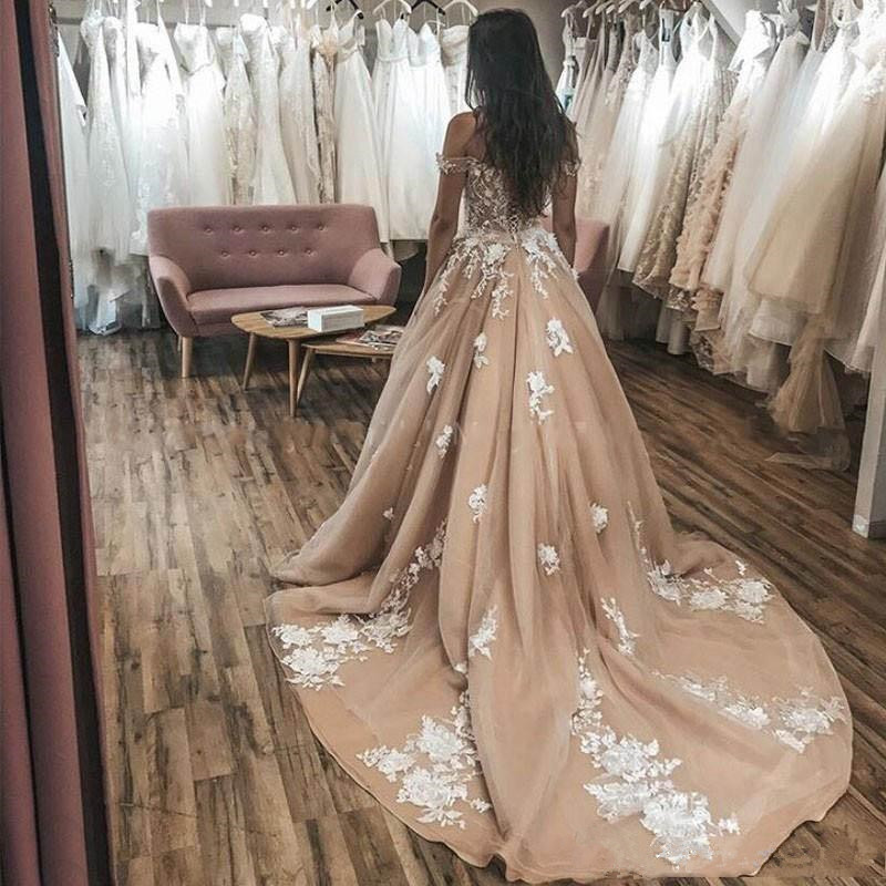 Lace Charming Appliqued Wedding Dresses Off The Shoulder Neck A E Bridal Gowns Beaded Sweep Train Tulle Robe De Mari E