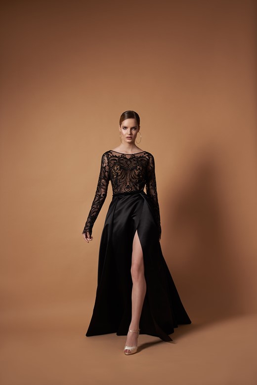 2019 Black Prom Dresses Scoop Neck Lace Appliqued High Side Split A Line Backless Evening Dress Custom Made Long Sleeve Formal Party Gowns