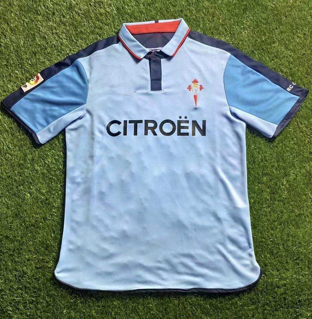 2002 2003 2004 RC Celta de Vigo Retro football MOSTOVOI SYLVINHO home shirts 02/03/04 soccer jerseys, 02/04
2002 2003 2004 RC Celta de Vigo Retro football MOSTOVOI SYLVINHO home shirts 02/03/04 soccer jerseys, 02/04
