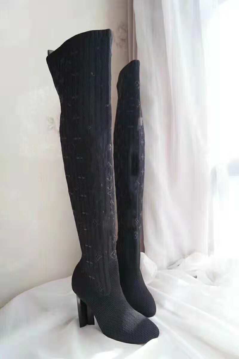 Ladies boots Autumn and winter Half Boots Genuine PU Chunky Heel High-heeled High boots Motorcycle rubber sole Sexy New women shoes, Blue
Ladies boots Autumn and winter Half Boots Genuine PU Chunky Heel High-heeled High boots Motorcycle rubber sole Sexy New women shoes, Blue
