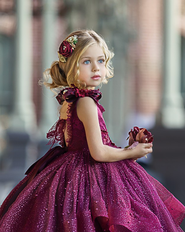 Sparkly Flower Girls Dresses Sequins Jewel Neck Short Sleeve Tiered Ruffles Lace Girl Pageant Gowns Puffy Tutu Floor Length Birthday Dress