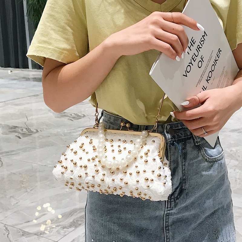 20020 new women's hand shoulder bag fashion chain ladies clutch bag Korean version of simple ladies shoulder, Gold
20020 new women's hand shoulder bag fashion chain ladies clutch bag Korean version of simple ladies shoulder, Gold