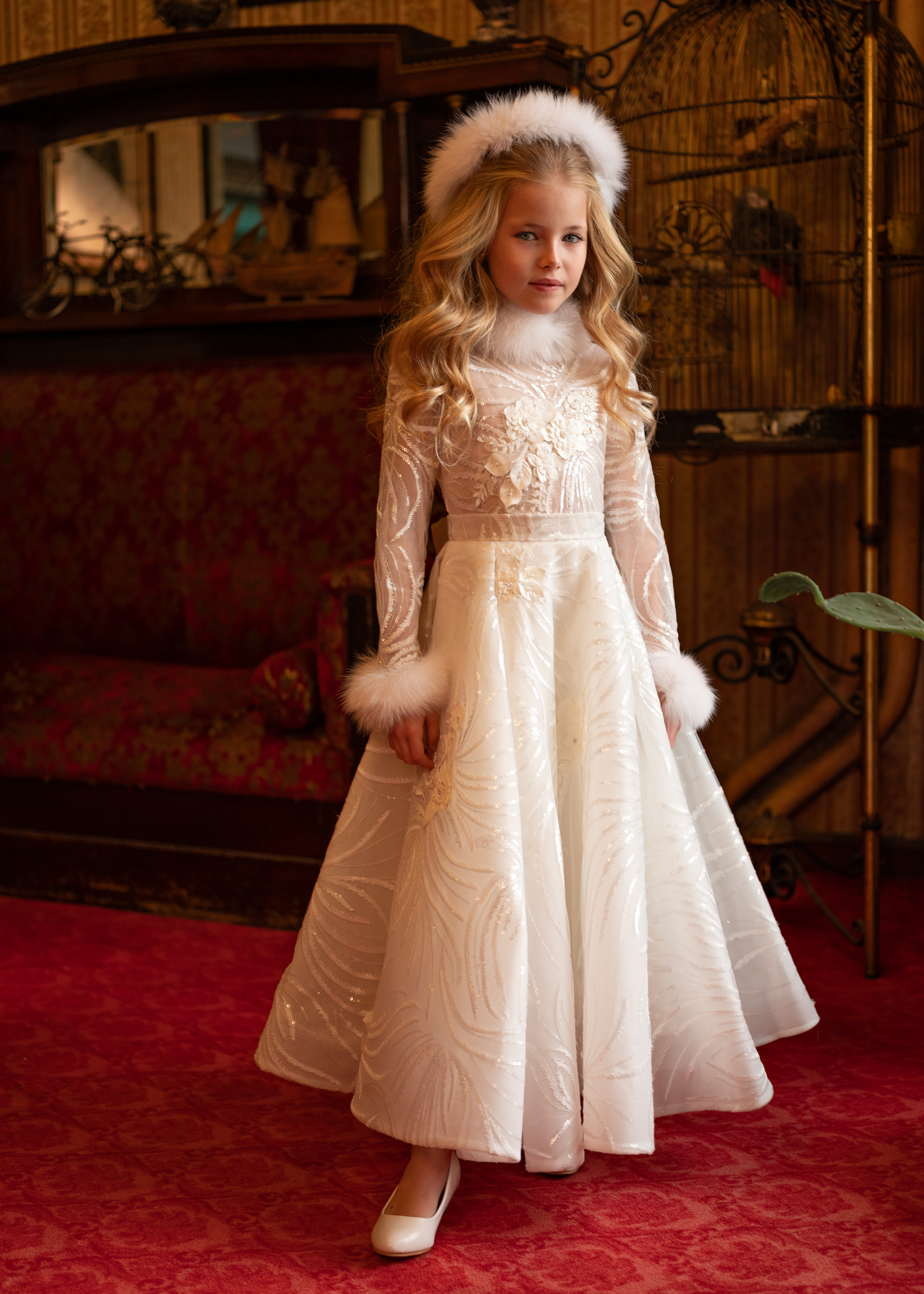 wer Fall Winter Long Sleeve Jewel Neck Girls Pageant Gowns with Fur Gorgeous Formal Prom Dresses