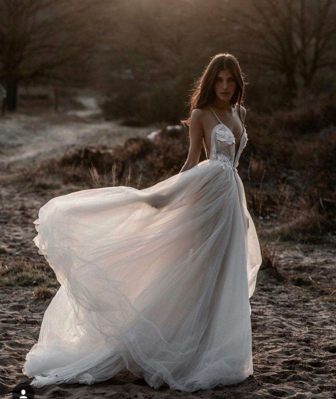 berta spaghetti straps wedding dresses lace applique backless sweep train beach bridal gowns custom made sexy robe de marie