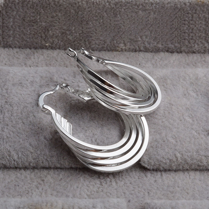 Wholesale-925 silver sterling earrings big circle earrings 5 styles designer luxury earring for options silver plated model no.NE927
Wholesale-925 silver sterling earrings big circle earrings 5 styles designer luxury earring for options silver plated model no.NE927