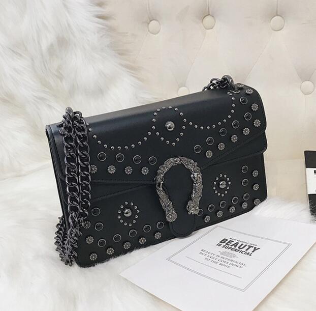 Factory wholesale women handbag street trend embossed shoulder bags cool rivet womens chain bag leather fashion handbags
Factory wholesale women handbag street trend embossed shoulder bags cool rivet womens chain bag leather fashion handbags