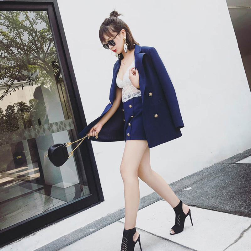 ELegant Office Lady Short Suit Set Women 2 Piece Set white Color Jacket Blazer + High Waist Mini Pant Suits Female Tracksuit V191021