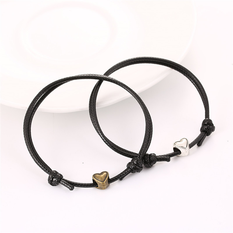 2pcs/set Lovers Bracelets Black White Coffee Red Rope Couple Bracelet Bronze And Ancient Silver Heart Bracelets Gifts For Women
2pcs/set Lovers Bracelets Black White Coffee Red Rope Couple Bracelet Bronze And Ancient Silver Heart Bracelets Gifts For Women