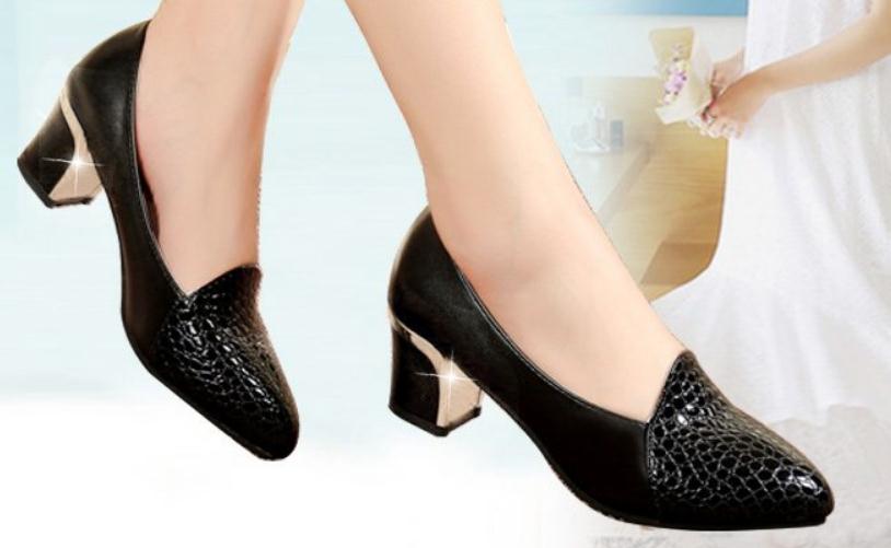 2019 Women's shoes in Spring and Autumn with New style High heel Coarse heel round head @2201, White 
2019 Women's shoes in Spring and Autumn with New style High heel Coarse heel round head @2201, White