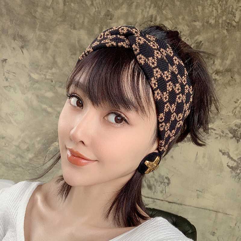 Vintage Women Headband Print Winter Girl Twisted Knitted Headbands Woolen Hair Band Head wrap Turban Ear Warmer bandage 2020 New
Vintage Women Headband Print Winter Girl Twisted Knitted Headbands Woolen Hair Band Head wrap Turban Ear Warmer bandage 2020 New