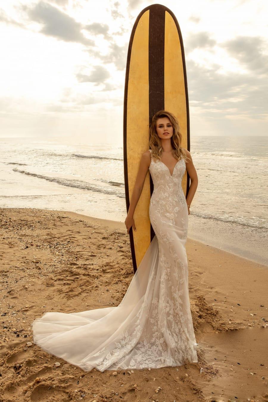 mermaid beach wedding dresses v neck lace appliqued backless bridal gowns sweep train boho country wedding dress robe de marie