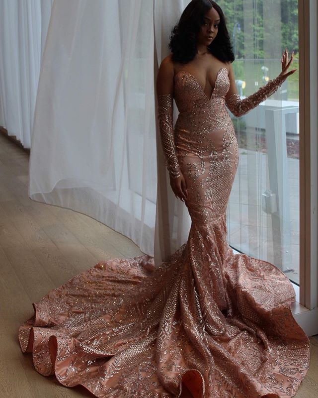 2020 New Arrival Mermaid Evening Dresses Strapless Long Sleeve Satin Formal Dresses Sweep Train Zipper Applique Beads Sequins Party Gown