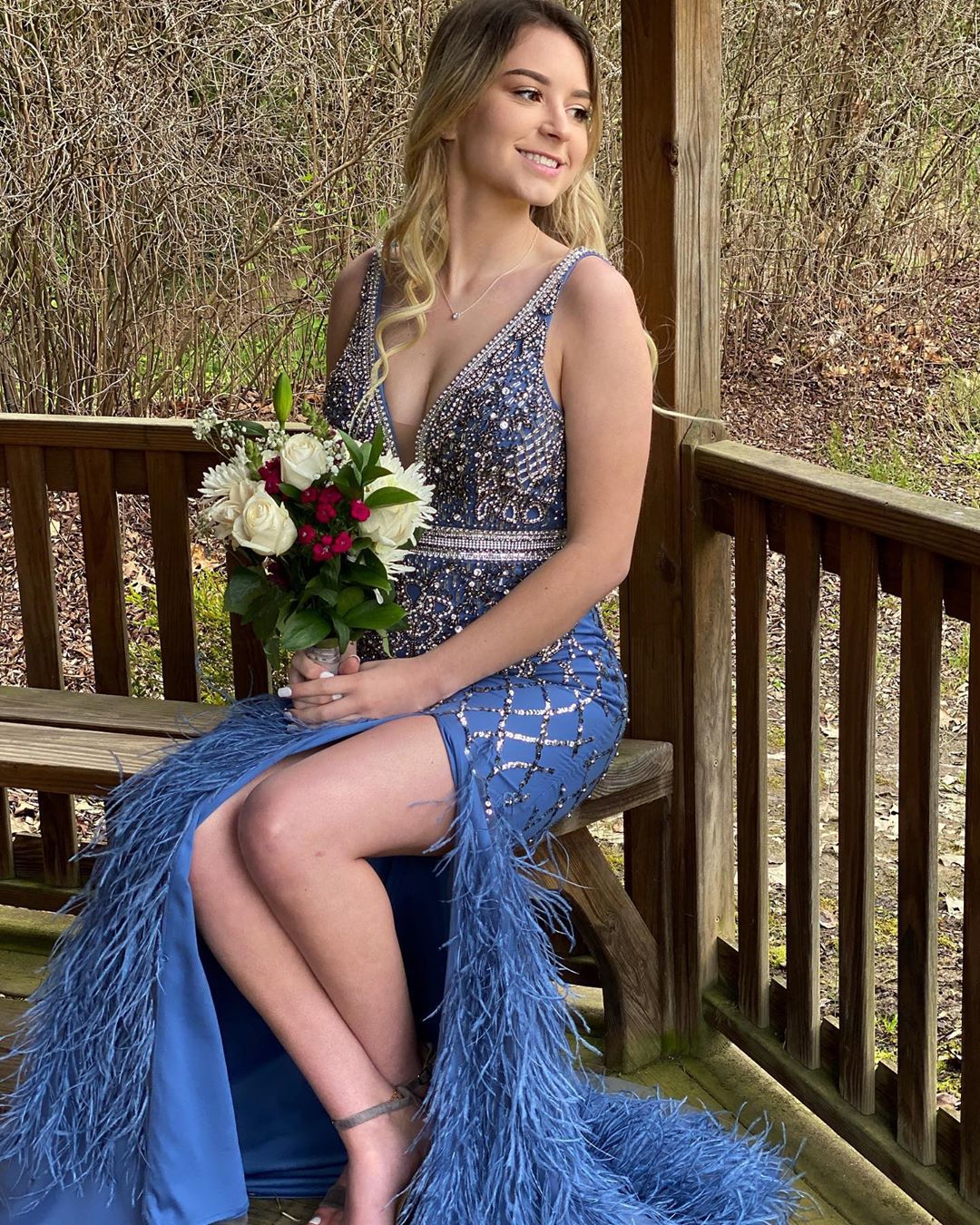 Amazing Eaded Feather Mermaid Prom Dree Deep V Neck Sequined Ackle Evening Gown Or Length Side Split Formal Dre