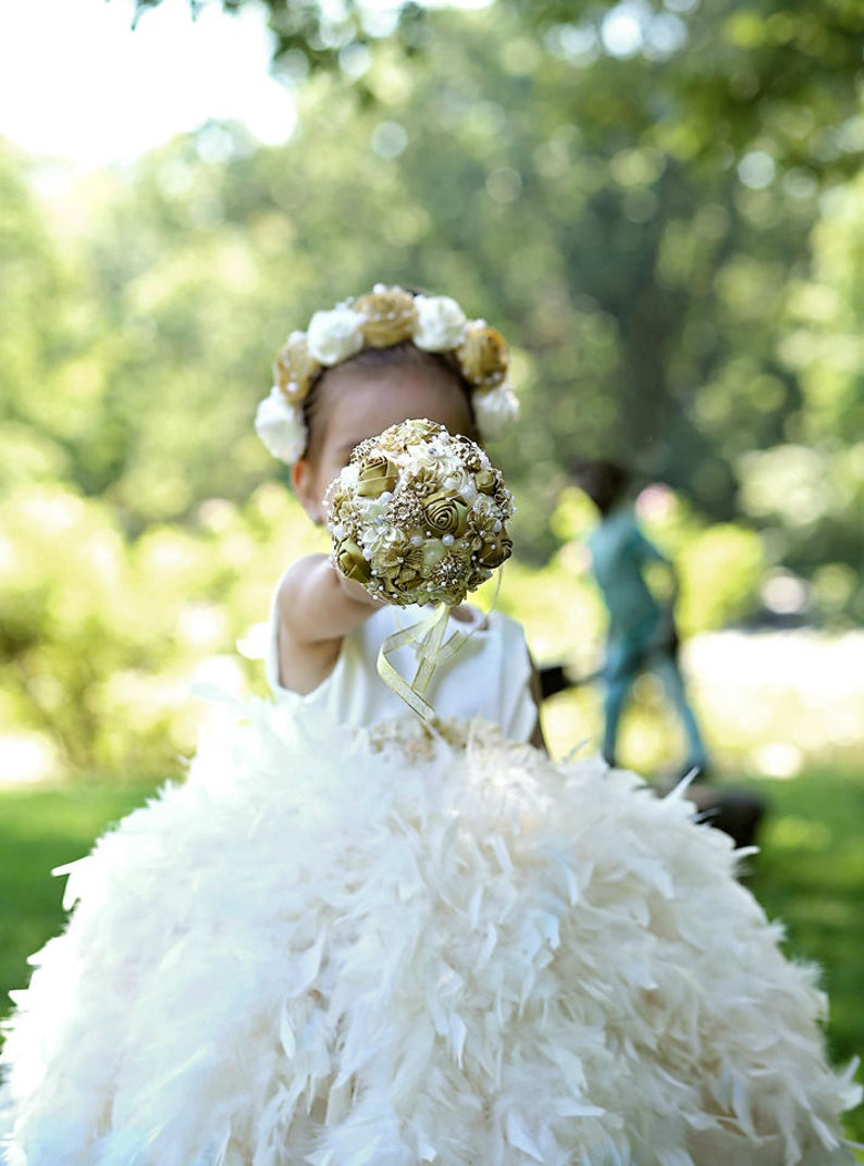 Luxury Lovely Flower Girls Dresses for Wedding Jewel Neck Full Feather Puffy Ball Gown Girl Pageant Gowns