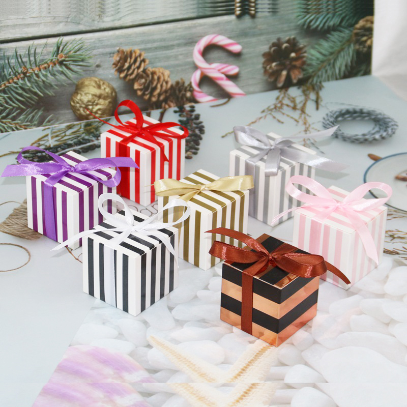 50Pcs Gold Silver Multi-colour Striped Gift Box Packaging Jewelry Gift Box Wedding Favours Candy Festive & Party Supplies
50Pcs Gold Silver Multi-colour Striped Gift Box Packaging Jewelry Gift Box Wedding Favours Candy Festive & Party Supplies