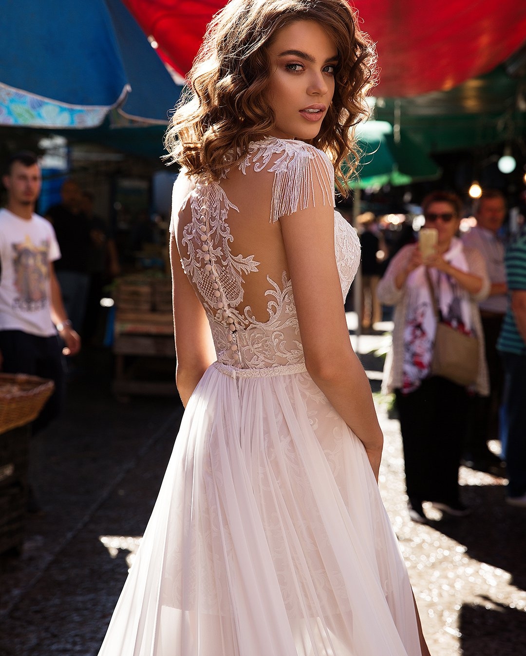 Lace Beach Stylish Wedding Dresses Sheer Bateau Neck Tassels Sleeves Beaded Bridal Gowns With Detachable Train Short Robe De Marie