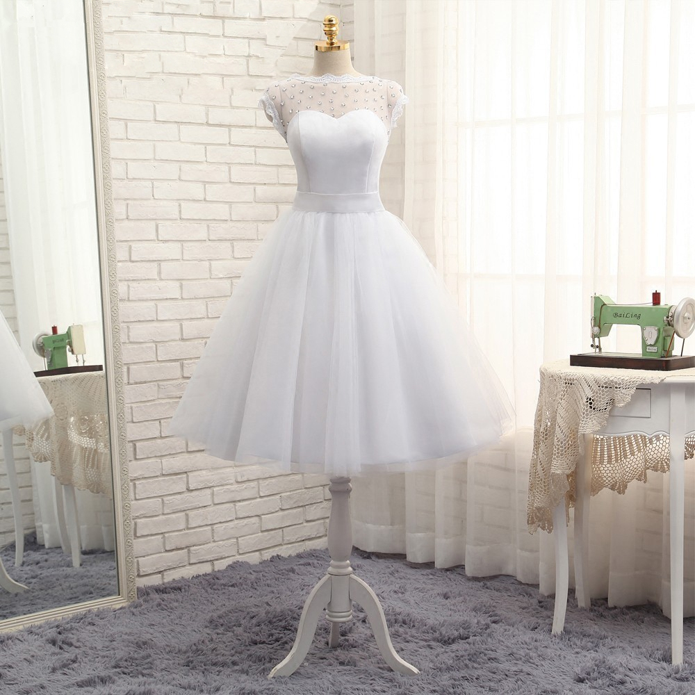 Sheer Scoop Neck Tulle Cocktail Dresses 2019 Beaded Short Prom Gowns Vintage Knee Length Party Dress, Black
Sheer Scoop Neck Tulle Cocktail Dresses 2019 Beaded Short Prom Gowns Vintage Knee Length Party Dress, Black