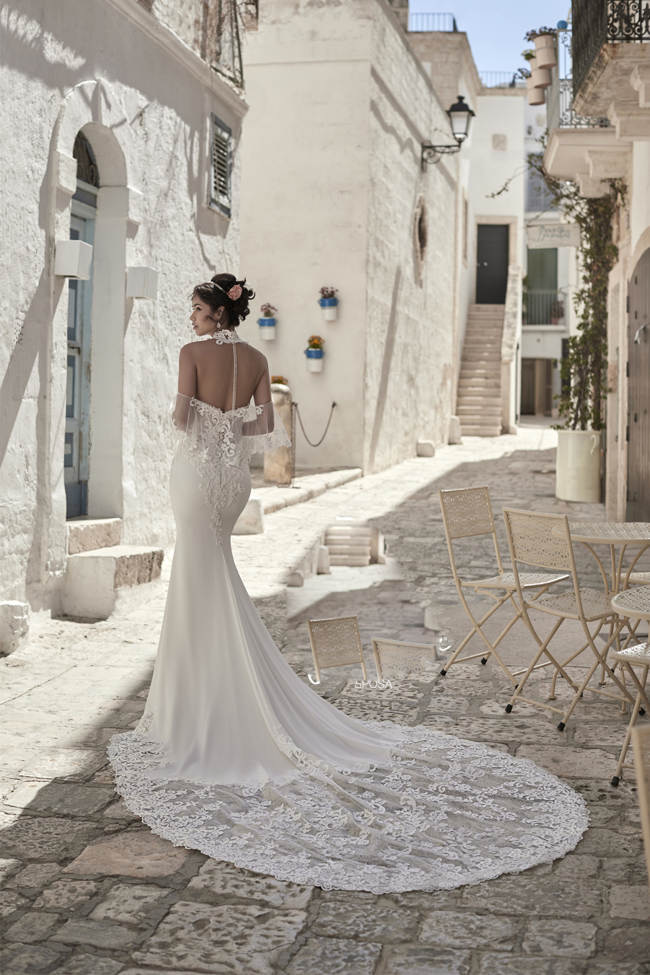 Modern High Neck Mermaid Wedding Dresses Lace Appliques Satin Flowing Beach Robes De Mariée Sweep Train Country Trumpet Bridal Gowns