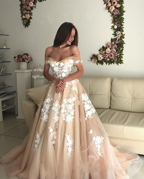Spring Champagne Wedding Dresses 2019 New Beautiful A Line Applique Country Garden Church Formal Bride Bridal Gowns Custom Made Plus Size