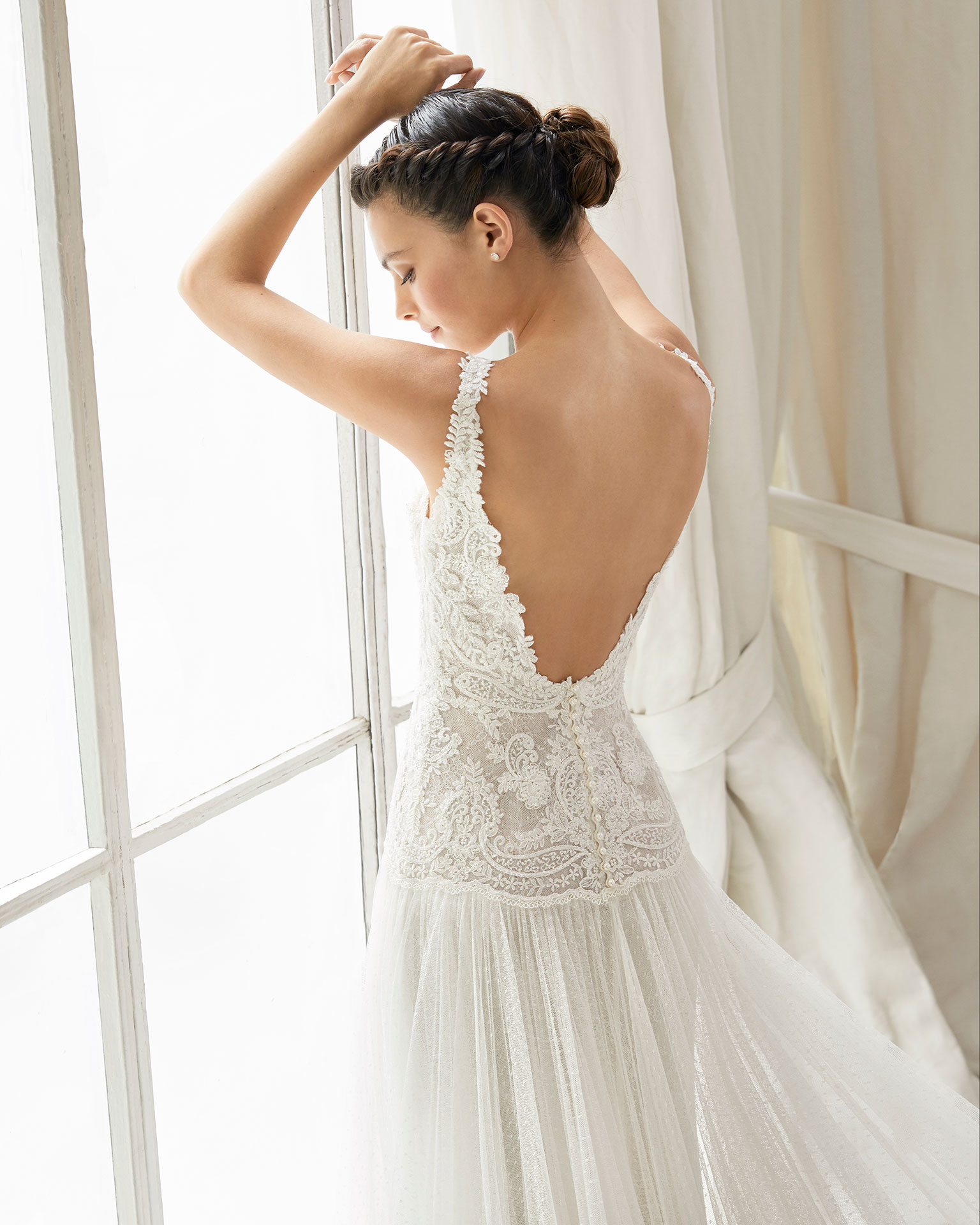 2019 Gali Karten Bohemia Wedding Dresses V Neck Sexy Backless A Line Lace Appliques Beach Wedding Dress Spot Tulle Plus Size Bridal Gowns