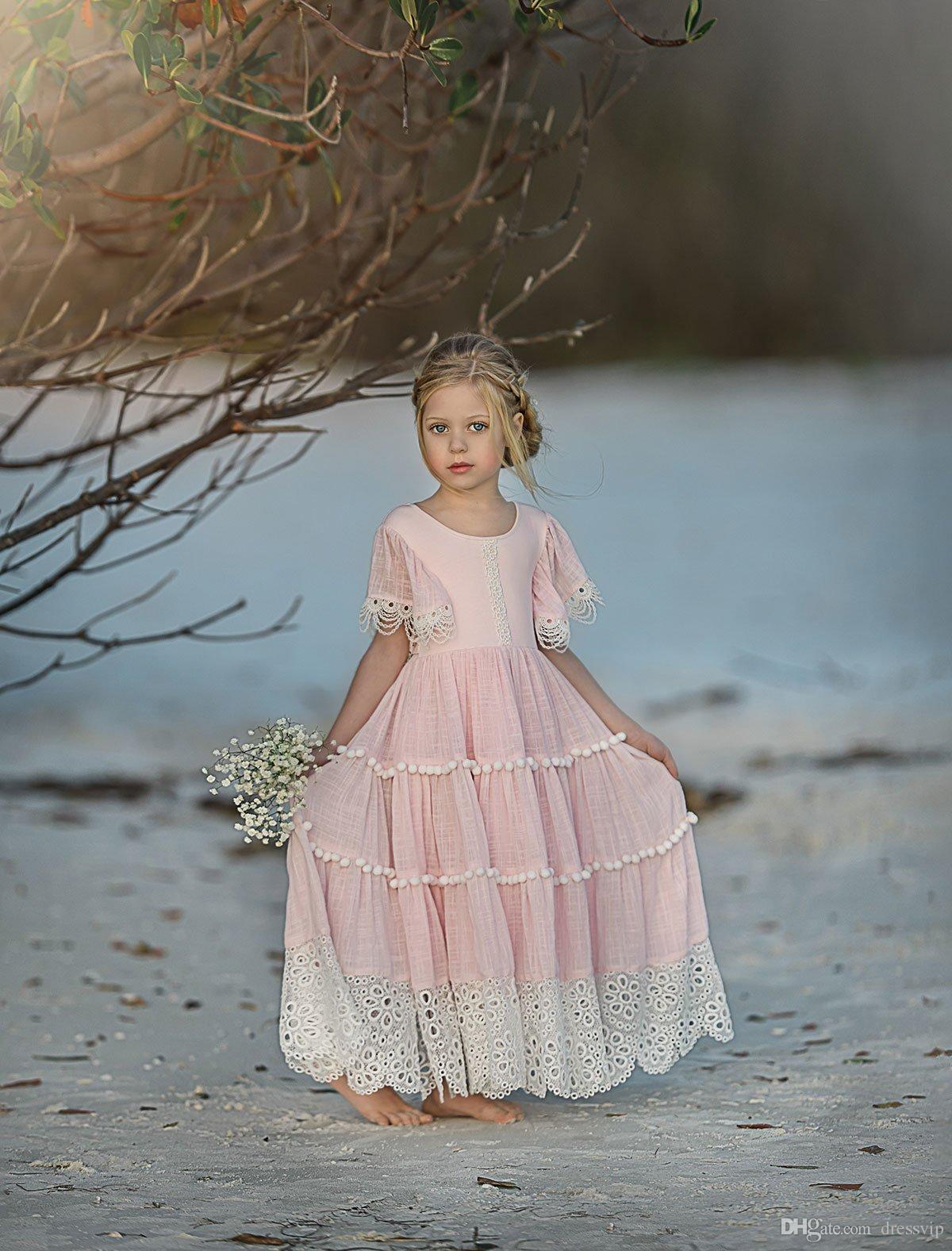 Pink Bohemian Flower Girl Dresses For Weddings Ruffle Lace Little Girls Pageant Dress Jewel Neck Short Sleeve First Holy Communion Dresses