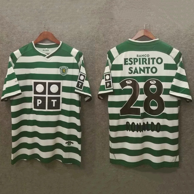Retro Sporting CP Lisbon C.RONALDO soccer jerseys 2001 02 03 04 .NICULAE TELLO P.BARBOSA ancient Classic football shirts
Retro Sporting CP Lisbon C.RONALDO soccer jerseys 2001 02 03 04 .NICULAE TELLO P.BARBOSA ancient Classic football shirts