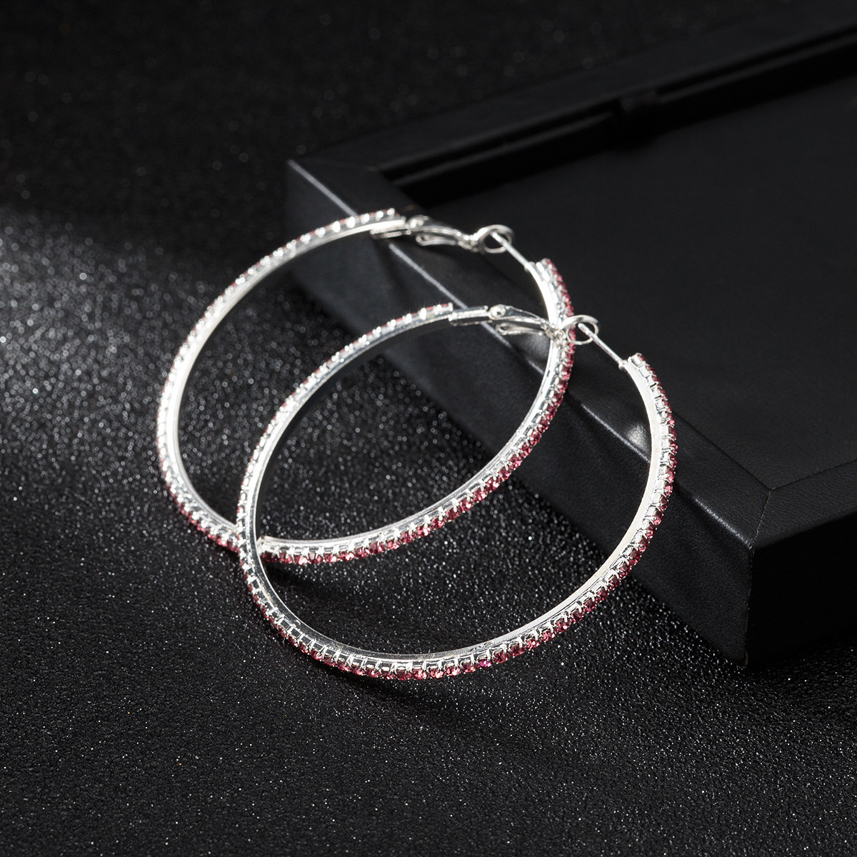 Temperament Personality Earring Circle Will Earrings Woman Sexy Round Ear Nail Atmosphere Ornament Ear Circle
Temperament Personality Earring Circle Will Earrings Woman Sexy Round Ear Nail Atmosphere Ornament Ear Circle