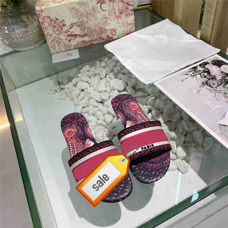 HOT SALE Dazzle Flowers Women Sandals Designer flat Slippers Embroidery Sandal Floral Brocade Slipper Flip Flops Striped, 7#
HOT SALE Dazzle Flowers Women Sandals Designer flat Slippers Embroidery Sandal Floral Brocade Slipper Flip Flops Striped, 7#