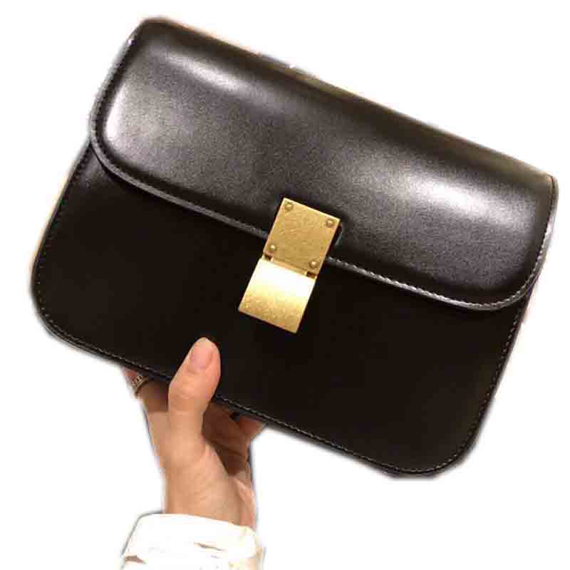 2022 ladies high-quality cowhide handbag personalized shoulder bags fashion buckle small square bag wallet three colors 24 *19*8, No bag
2022 ladies high-quality cowhide handbag personalized shoulder bags fashion buckle small square bag wallet three colors 24 *19*8, No bag