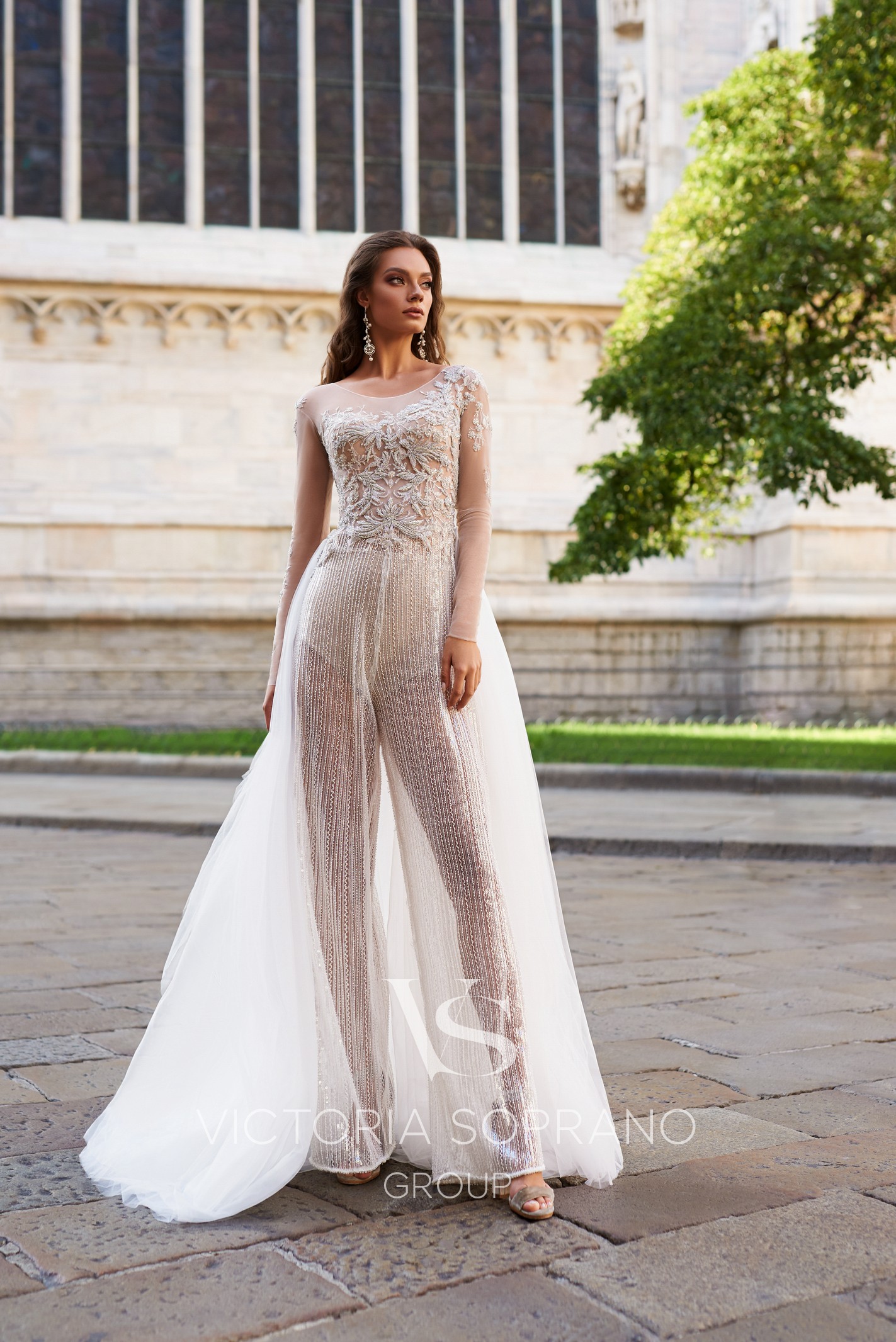 wedding jumpsuit with detachable train lace apliques sequins country beach wedding dress custom made long sleeve robes de marie